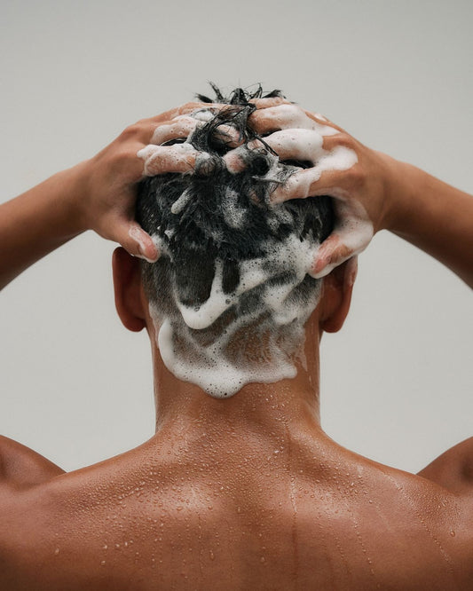 Dlaczego porowatość włosów nie ma nic wspólnego z jakością, ale wszystko z pielęgnacją